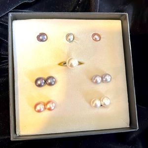 Interchangeable pearl colored ring and earrings set. Marked 925